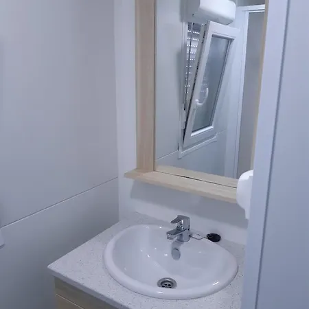 1ª O Muino - Park Κάμπινγκ *