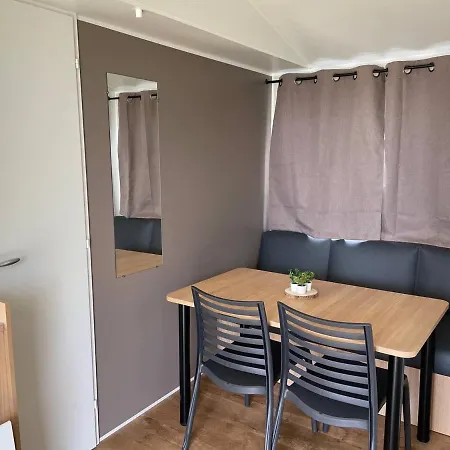 1ª O Muino - Park Κάμπινγκ Oia